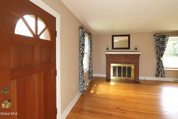 26 Gleason Road, Glenville, NY, photo 4