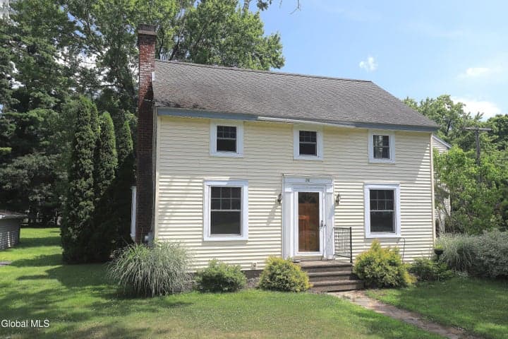 26 Gleason Road, Schenectady, NY