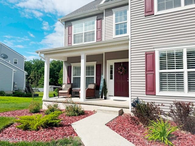 905 Ridgeview Circle, Schodack, NY, photo 3