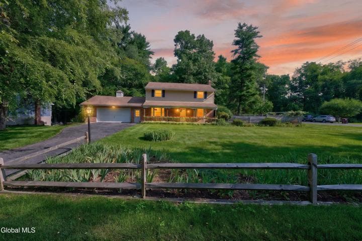 47 Weston Drive, Clifton Park, NY, photo 1