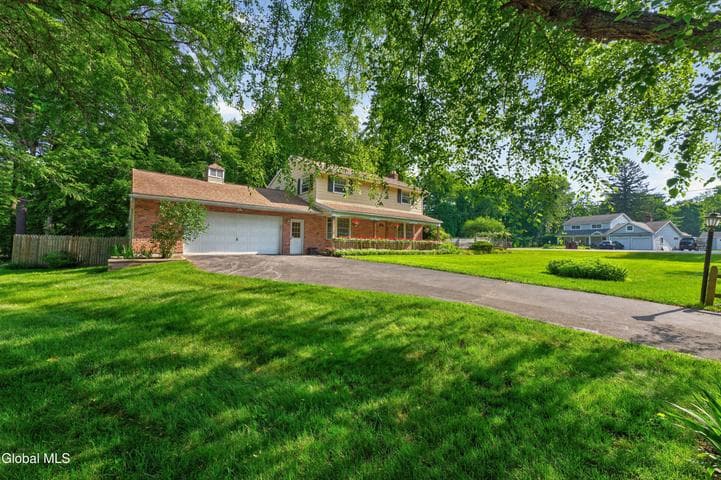 47 Weston Drive, Clifton Park, NY, photo 5