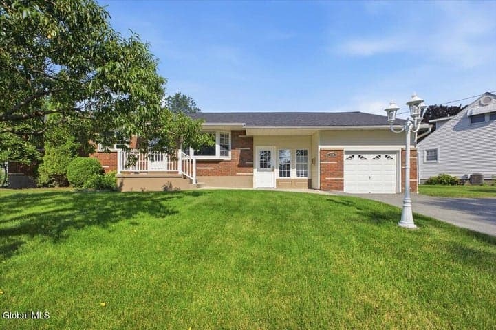 1100 Ireland Road, Rotterdam, NY