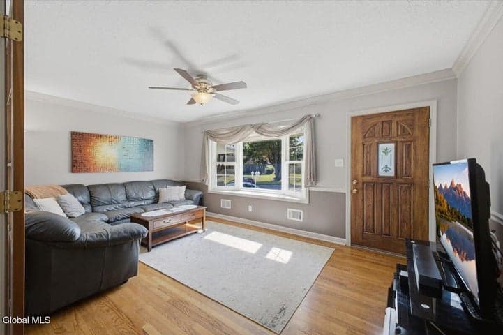 1100 Ireland Road, Rotterdam, NY, photo 4
