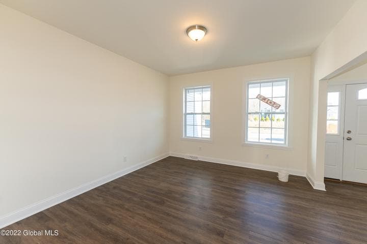 17 Balsam Court, Ballston, NY, photo 3