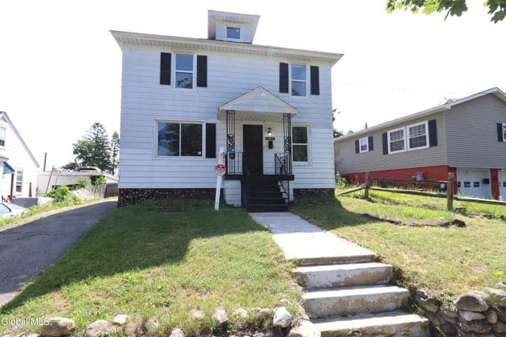 47 S Kingsboro Avenue, Gloversville, NY
