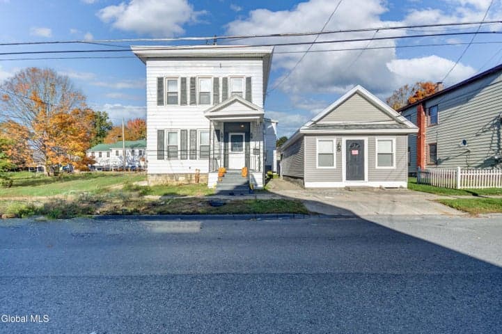 39 Cayadutta Street, Johnstown, NY, photo 1