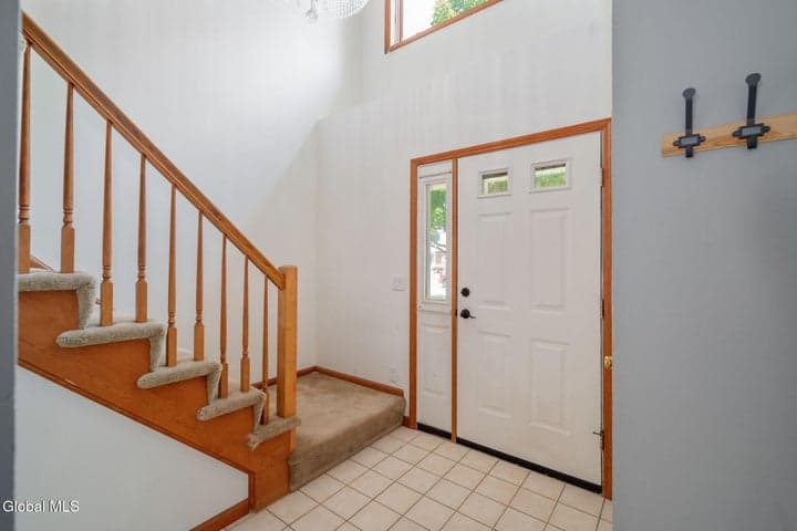 41 Westbury Court, Clifton Park, NY, photo 4