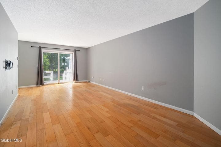 41 Westbury Court, Clifton Park, NY, photo 5