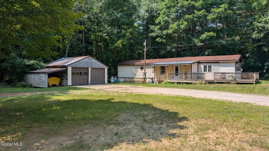 103-107 Dunham Pond Road, Greenfield, NY