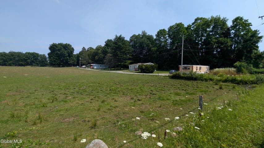224 S Greenfield Road, Greenfield, NY