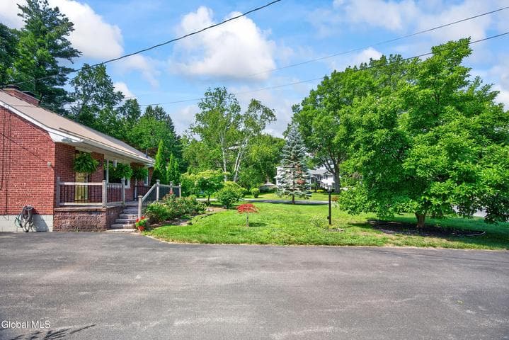 1009 Tollgate Lane, Rotterdam, NY, photo 3