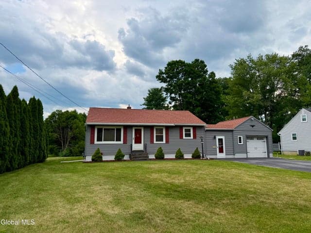 203 Heckeler Drive, Glenville, NY, photo 1