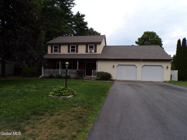 15 Heinrick Street, Queensbury, NY, photo 1