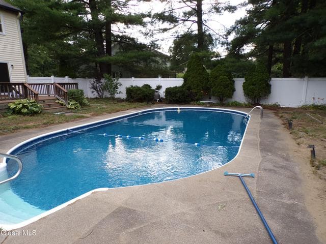 15 Heinrick Street, Queensbury, NY, photo 4