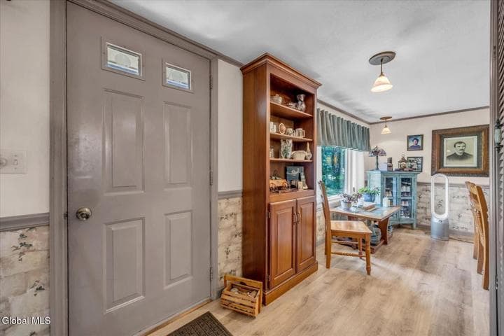 13 Helen Street, Kingsbury, NY, photo 3