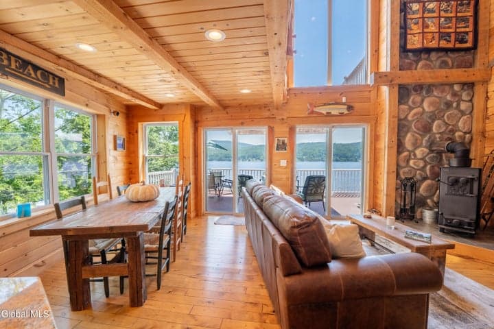 105 Lakeside Avenue, Edinburg, NY, photo 3
