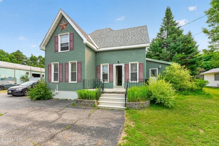 246 County Highway 122, Johnstown, NY