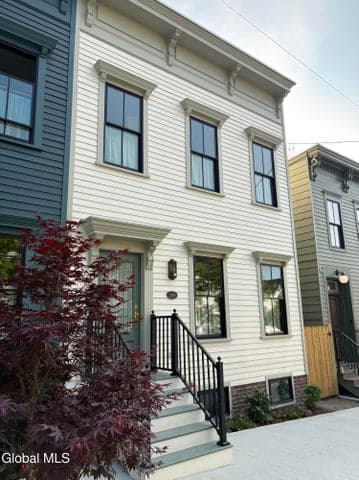309 State Street, Hudson, NY, photo 4