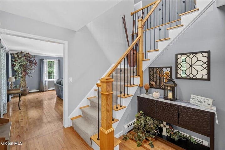 22 Wheeler Drive, Glenville, NY, photo 4