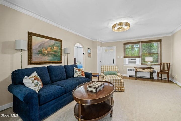 324 Lake Avenue, Saratoga Springs, NY, photo 4