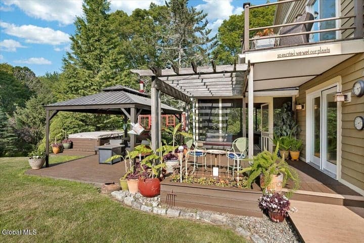 231 North Road, Poestenkill, NY, photo 3