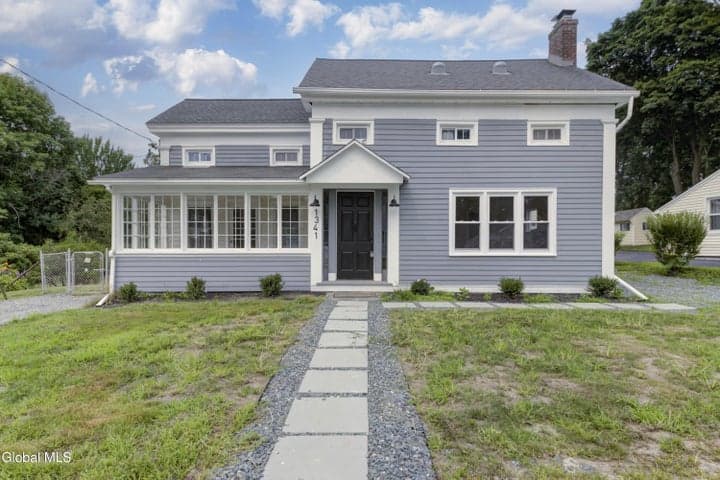 1341 S Schodack Road, Schodack, NY