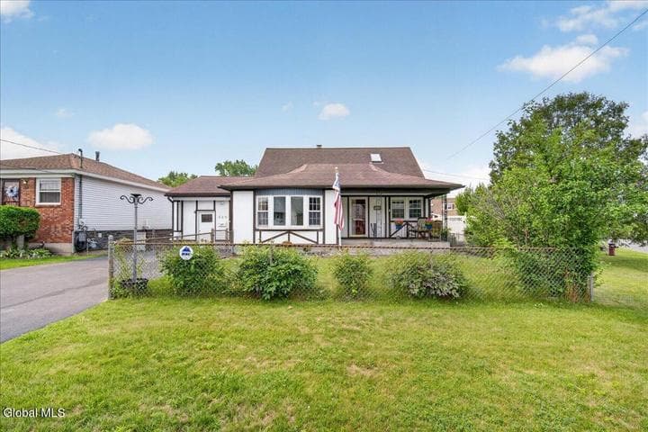 429 Delaware Avenue, Rotterdam, NY