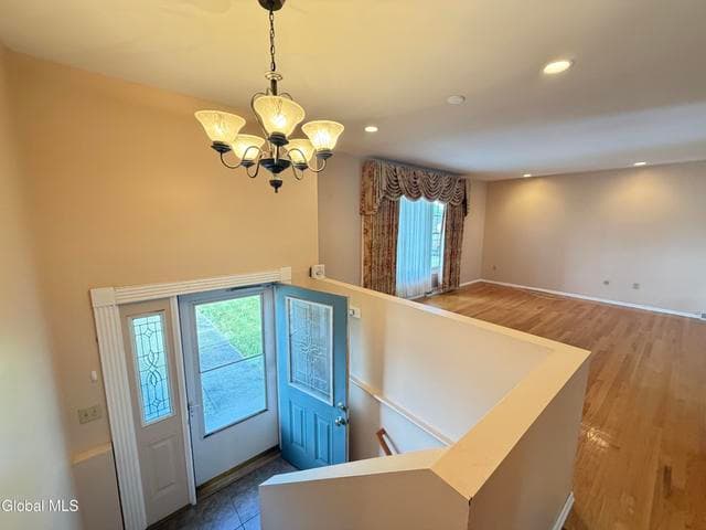 4 Nicholas Drive, Colonie, NY, photo 2