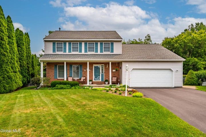 11 Fiore Circle, Latham, NY, photo 1