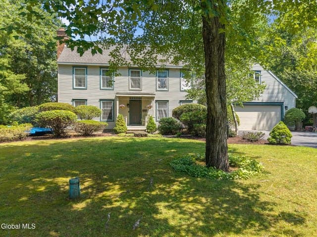 141 Pine Street, North Greenbush, NY, photo 2