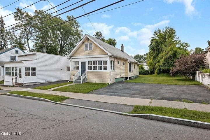 17 Tremont Street, Albany, NY, photo 2