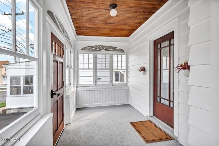 17 Tremont Street, Albany, NY, photo 3