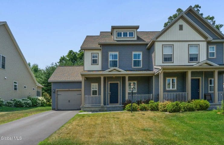 13 Weston Way, Malta, NY