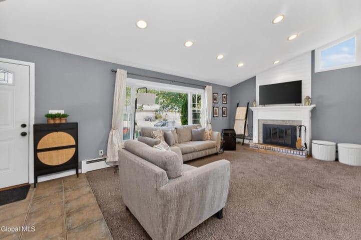 29 Brookwood Drive, Latham, NY, photo 5