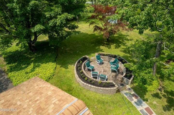 84 Climer Circle, Sand Lake, NY, photo 3