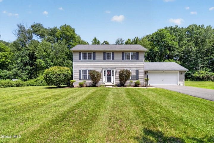 1631 Midstate Lane, Schodack, NY