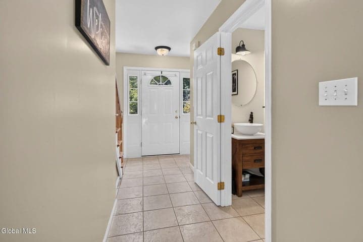 1631 Midstate Lane, Schodack, NY, photo 4