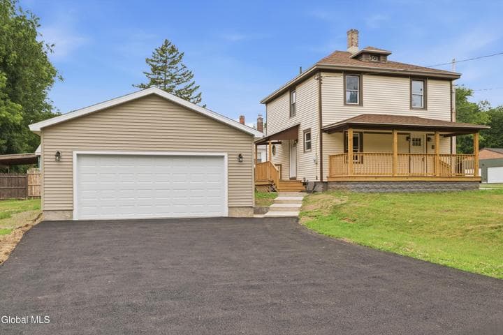 36 Heath Street, Corinth, NY, photo 2
