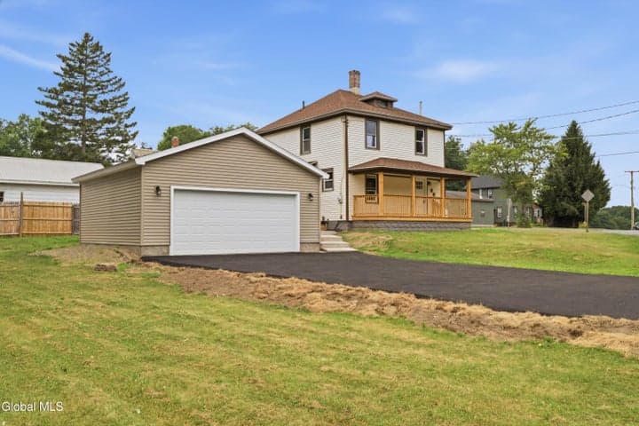 36 Heath Street, Corinth, NY, photo 3
