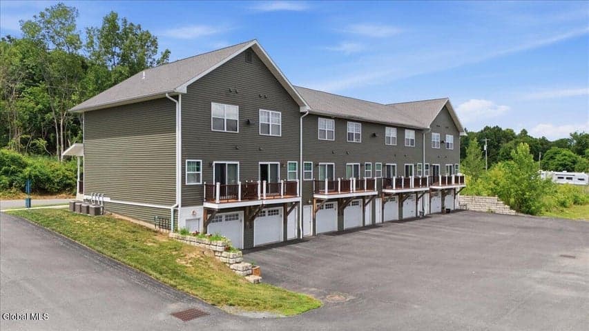 1A Brickyard Road, Mechanicville, NY, photo 2