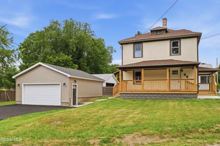 36 Heath Street, Corinth, NY, photo 1