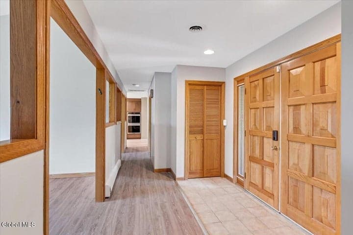 33 Oriel Lane, East Greenbush, NY, photo 4