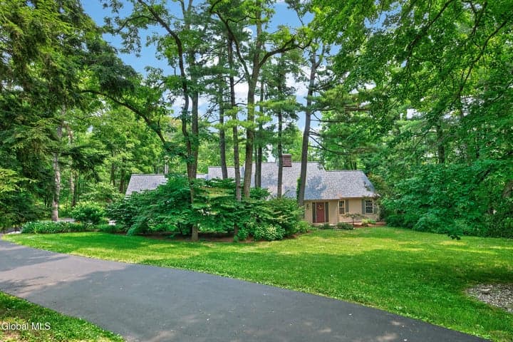 218 Swift Road, Voorheesville, NY, photo 4