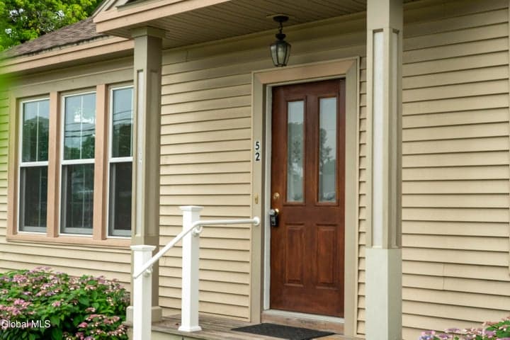 52 Mitchell Street, Saratoga Springs, NY, photo 3