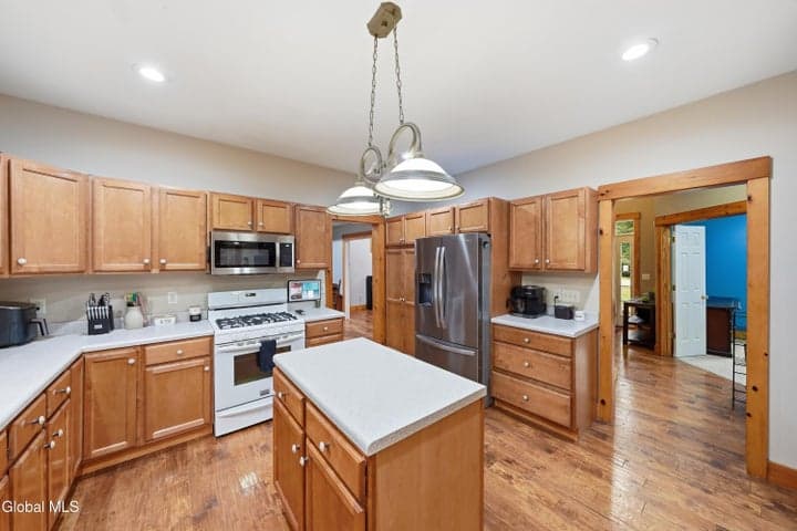 84 Sarah Jen Drive, Queensbury, NY, photo 5