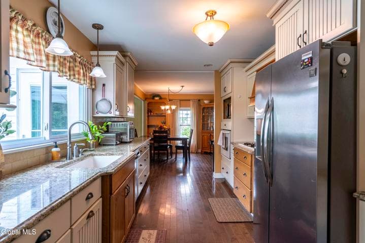 27 Pershing Road, Queensbury, NY, photo 5