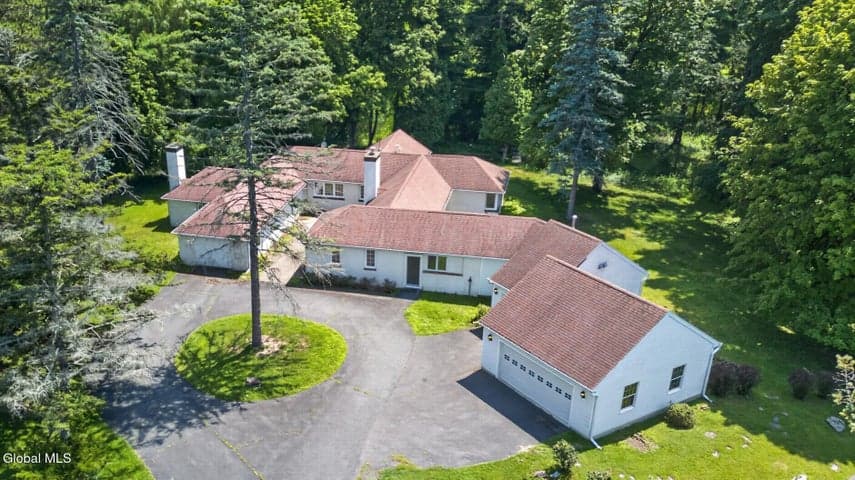 14 Middle Hill Road, Brunswick, NY, photo 2