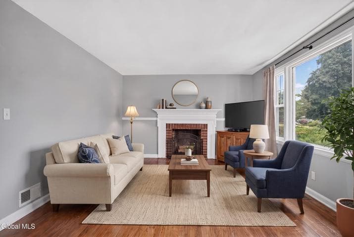 142 Fernbank Avenue, Delmar, NY, photo 2