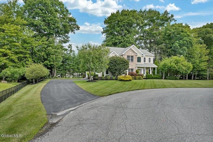 33 Praise Lane, Glenville, NY, photo 2