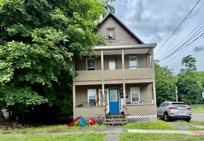 1002 Glendale Place, Schenectady, NY